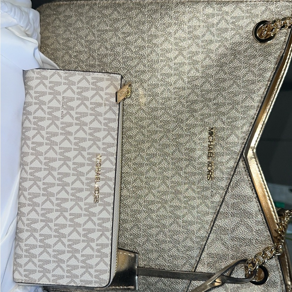 Michael Kors Gold and Beige Signature Bag Set